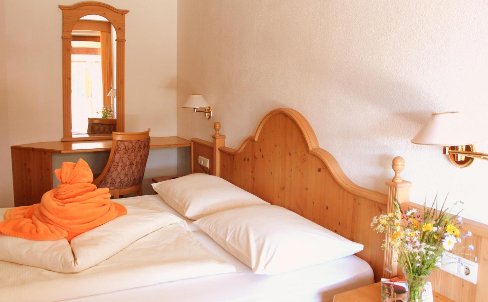 Berghotel Zum Zirm Collalbo Buitenkant foto