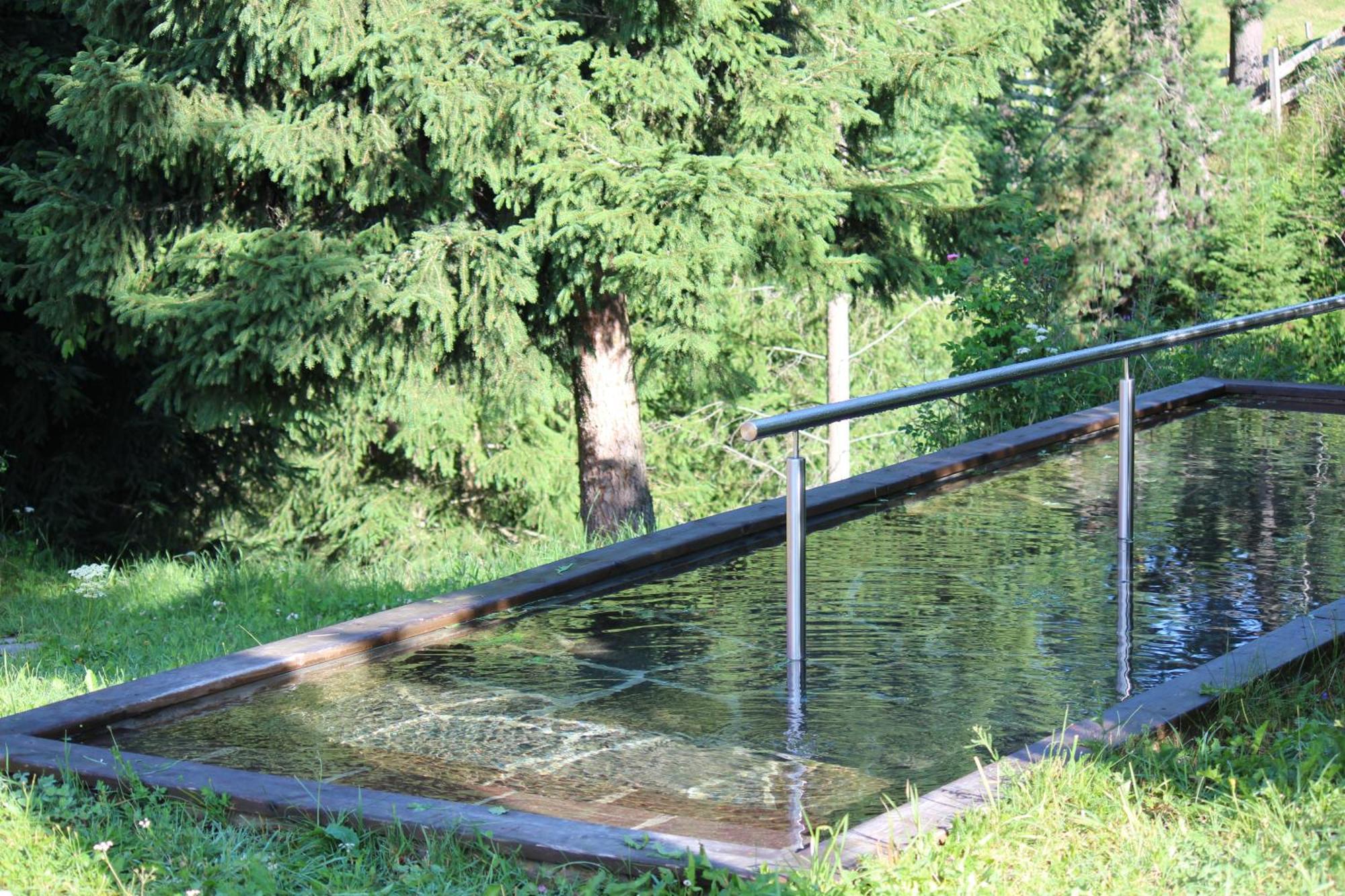 Berghotel Zum Zirm Collalbo Buitenkant foto